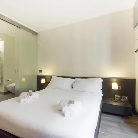 Stylish Suite In Fashion District - Corso Venezia Milan Exterior photo